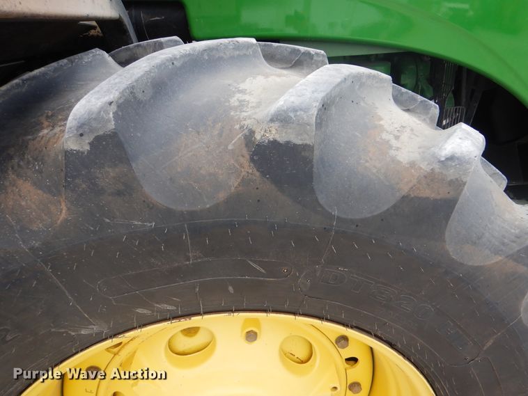 image for item DG8728 2009 John Deere 9530  Scraper Special 4WD tractor