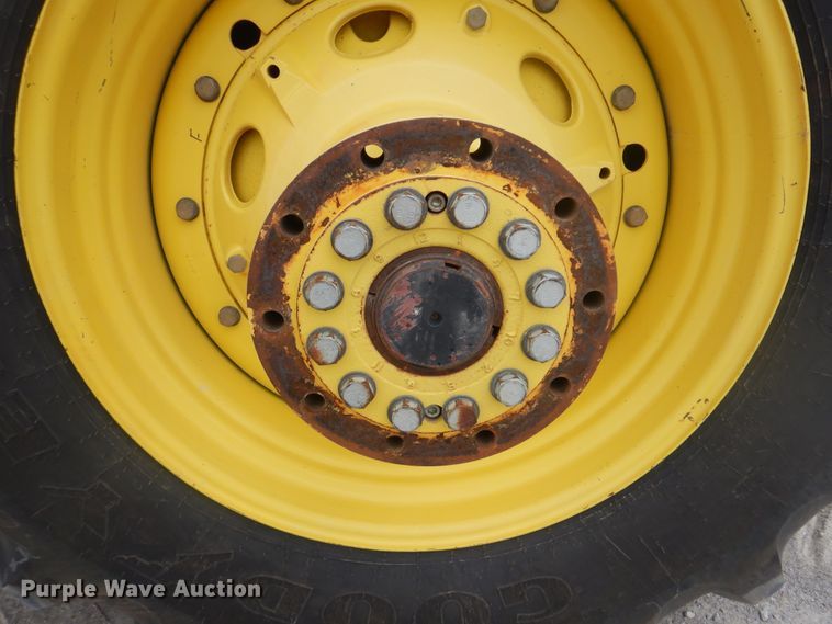 image for item DG8728 2009 John Deere 9530  Scraper Special 4WD tractor