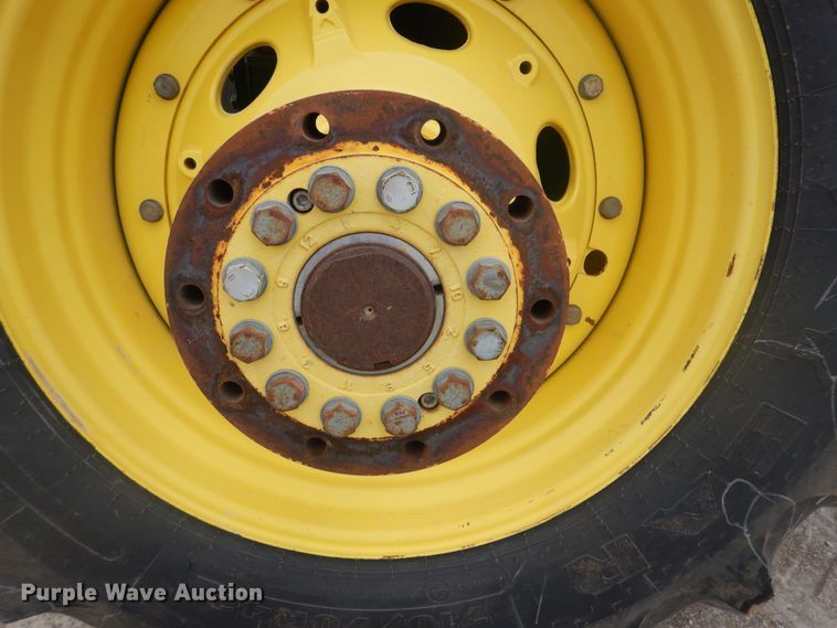 image for item DG8728 2009 John Deere 9530  Scraper Special 4WD tractor