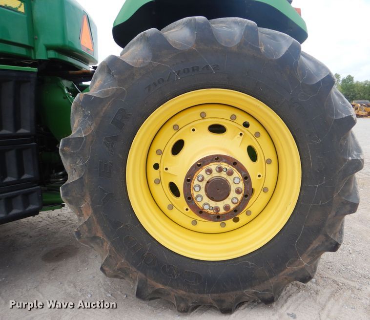 image for item DG8728 2009 John Deere 9530  Scraper Special 4WD tractor