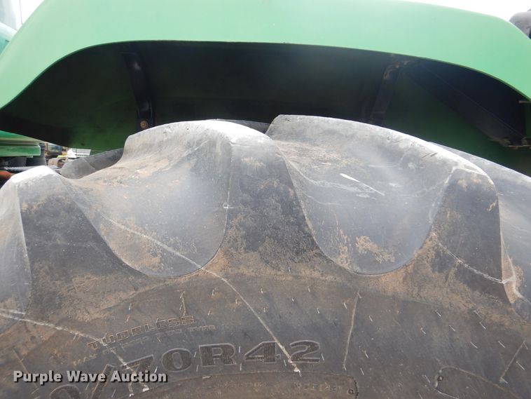 image for item DG8728 2009 John Deere 9530  Scraper Special 4WD tractor