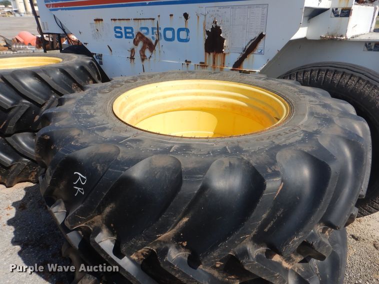 image for item DG8728 2009 John Deere 9530  Scraper Special 4WD tractor