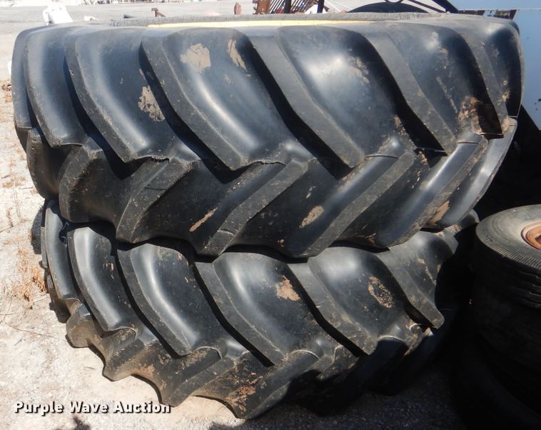 image for item DG8728 2009 John Deere 9530  Scraper Special 4WD tractor