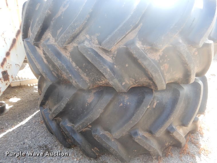 image for item DG8728 2009 John Deere 9530  Scraper Special 4WD tractor