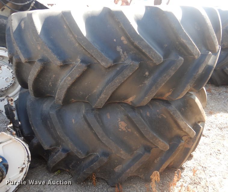 image for item DG8728 2009 John Deere 9530  Scraper Special 4WD tractor