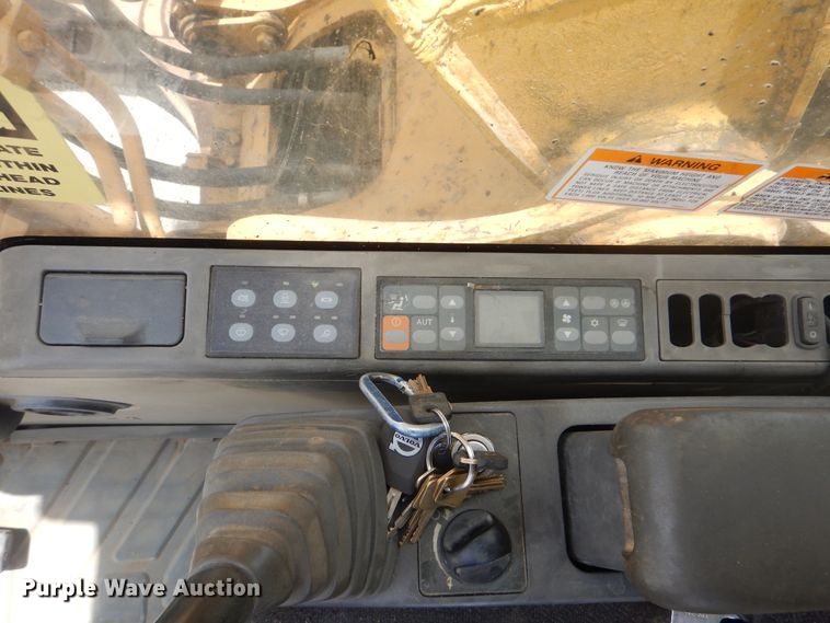 image for item DG8730 2005 Caterpillar 320CL  excavator