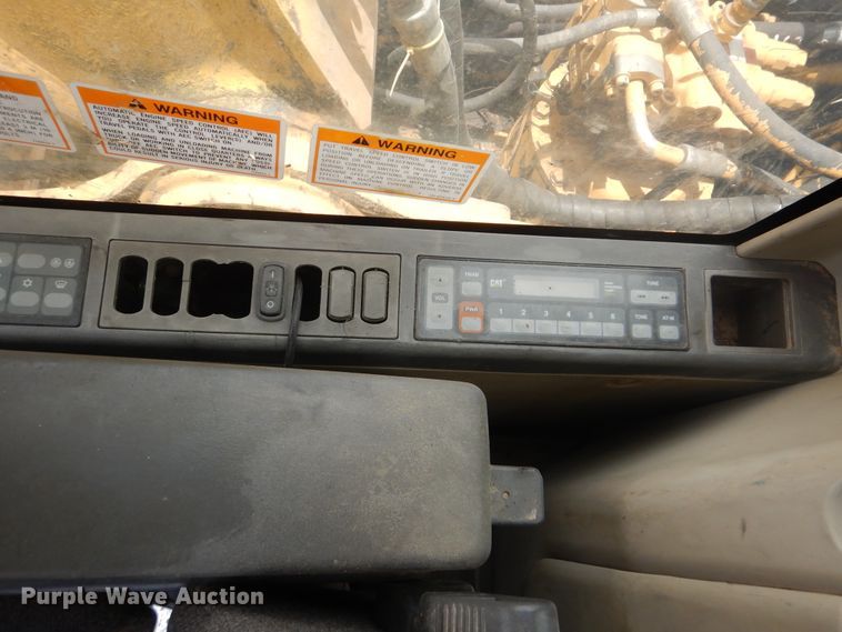 image for item DG8730 2005 Caterpillar 320CL  excavator