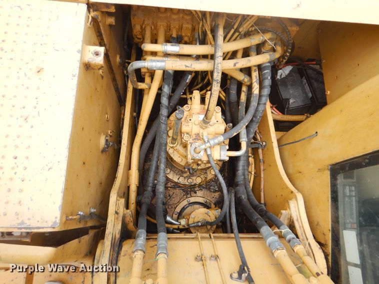 image for item DG8730 2005 Caterpillar 320CL  excavator