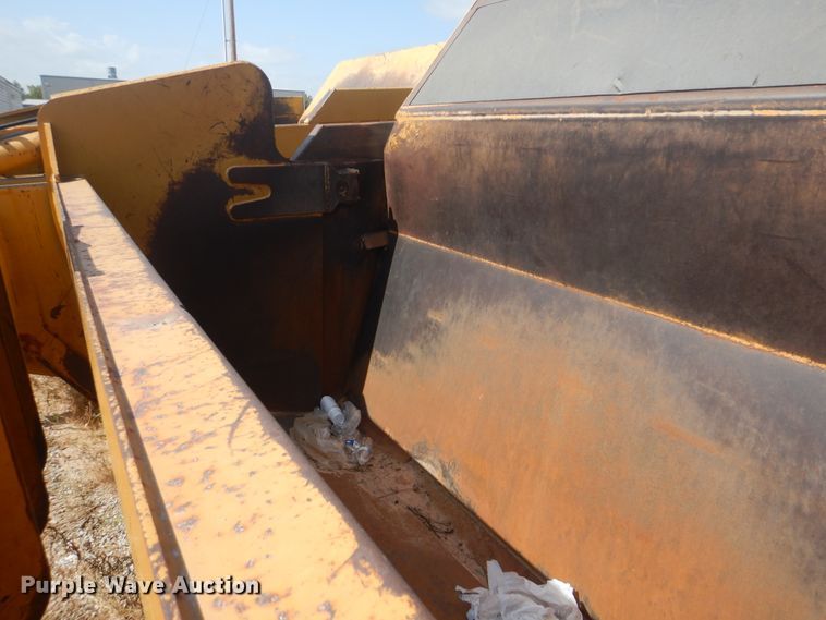 image for item DG8732 2004 Eject Systems SC-17-U-Brakes scraper