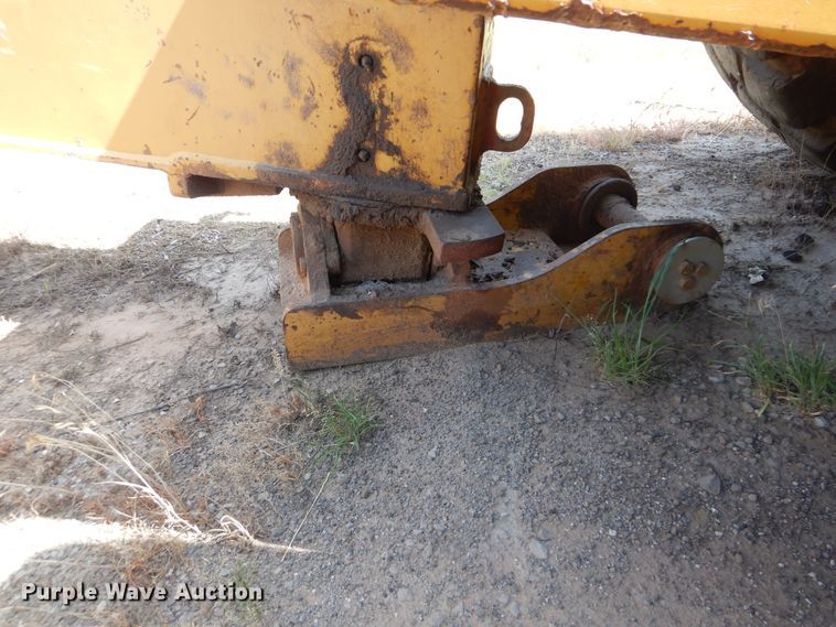 image for item DG8732 2004 Eject Systems SC-17-U-Brakes scraper