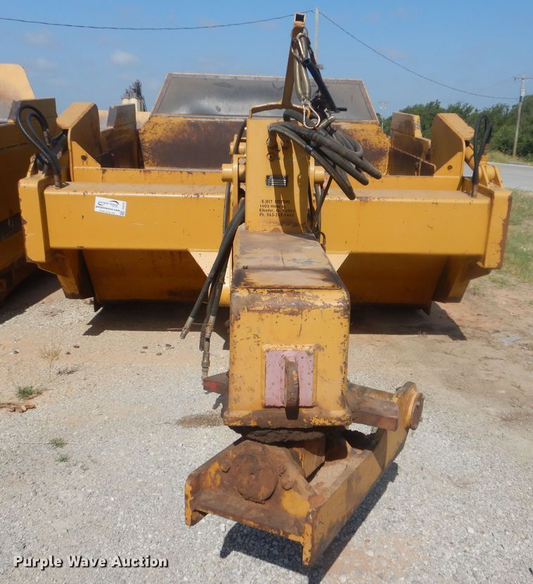 image for item DG8733 2004 Eject Systems SC-17-U-Brakes scraper