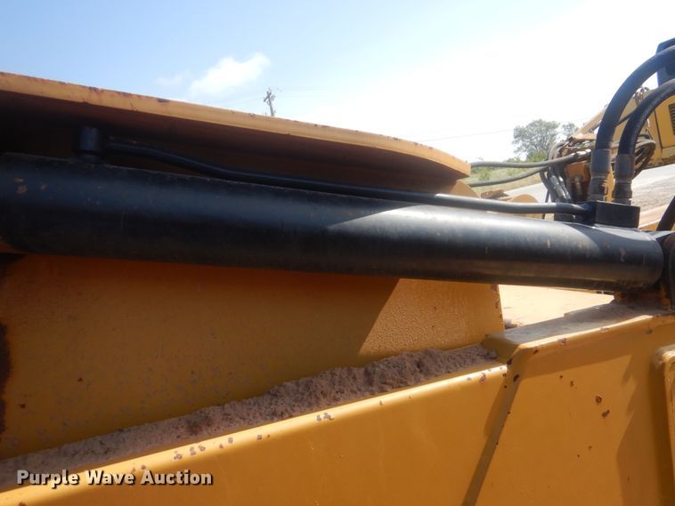 image for item DG8733 2004 Eject Systems SC-17-U-Brakes scraper