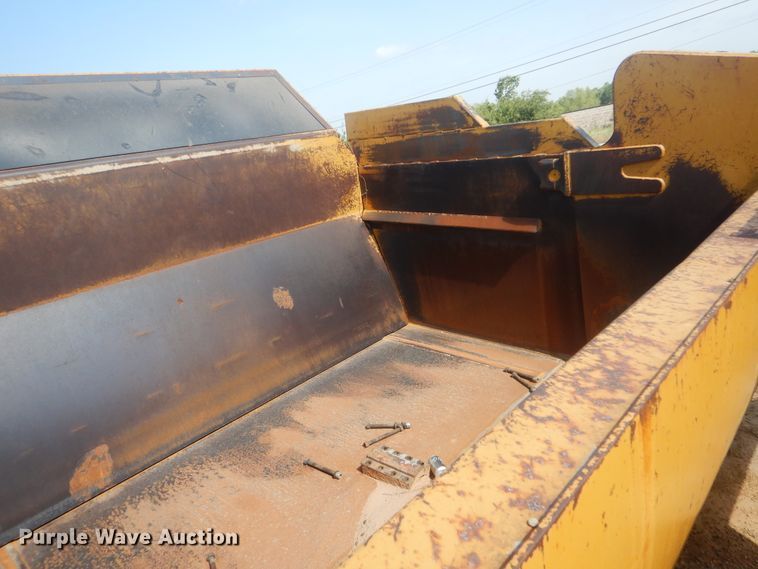 image for item DG8733 2004 Eject Systems SC-17-U-Brakes scraper