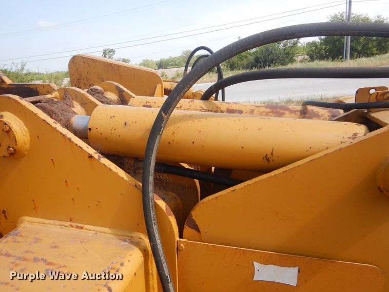 image for item DG8733 2004 Eject Systems SC-17-U-Brakes scraper