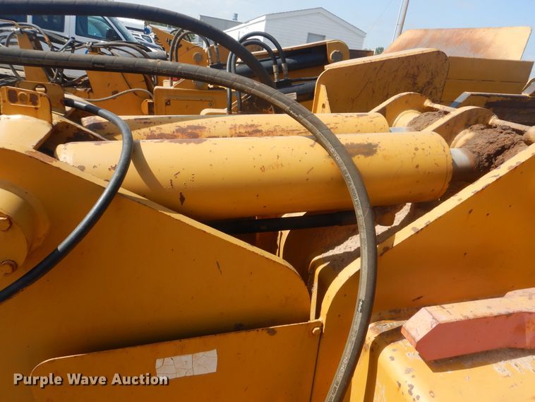 image for item DG8733 2004 Eject Systems SC-17-U-Brakes scraper