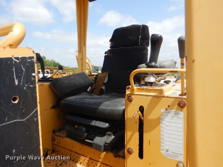 image for item DG8734 1999 Caterpillar D5C XL  Series III dozer