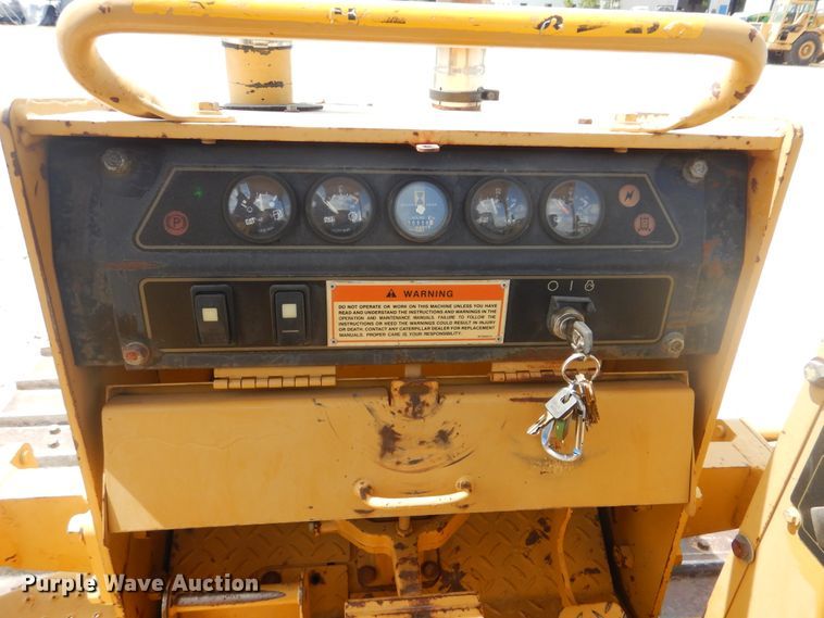 image for item DG8734 1999 Caterpillar D5C XL  Series III dozer