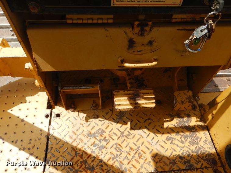 image for item DG8734 1999 Caterpillar D5C XL  Series III dozer