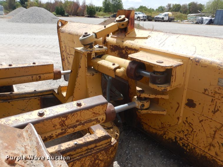 image for item DG8734 1999 Caterpillar D5C XL  Series III dozer