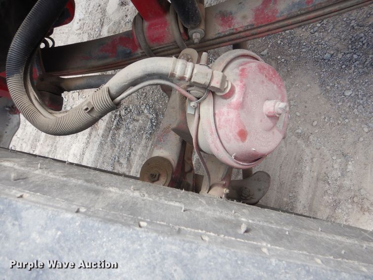 image for item DG8735 2008 Peterbilt 388  semi truck