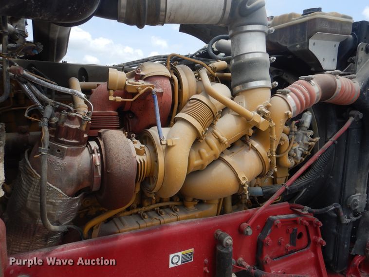 image for item DG8735 2008 Peterbilt 388  semi truck