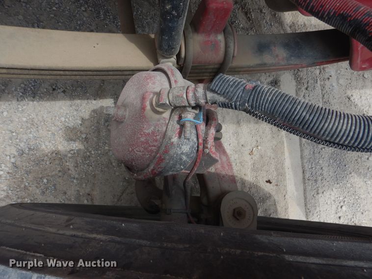 image for item DG8735 2008 Peterbilt 388  semi truck