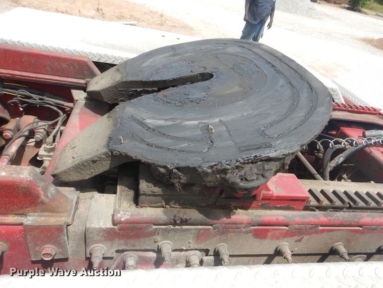 image for item DG8735 2008 Peterbilt 388  semi truck