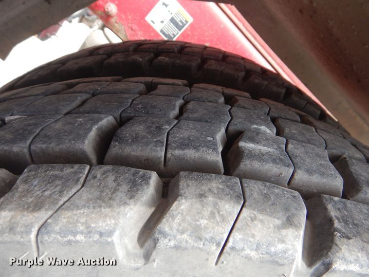 image for item DG8735 2008 Peterbilt 388  semi truck