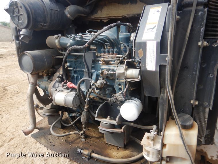 image for item DG8737 2002 Bobcat 331D  mini excavator