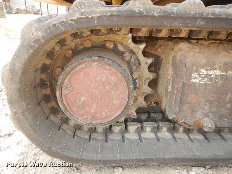 image for item DG8737 2002 Bobcat 331D  mini excavator