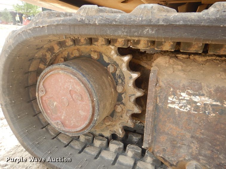 image for item DG8737 2002 Bobcat 331D  mini excavator