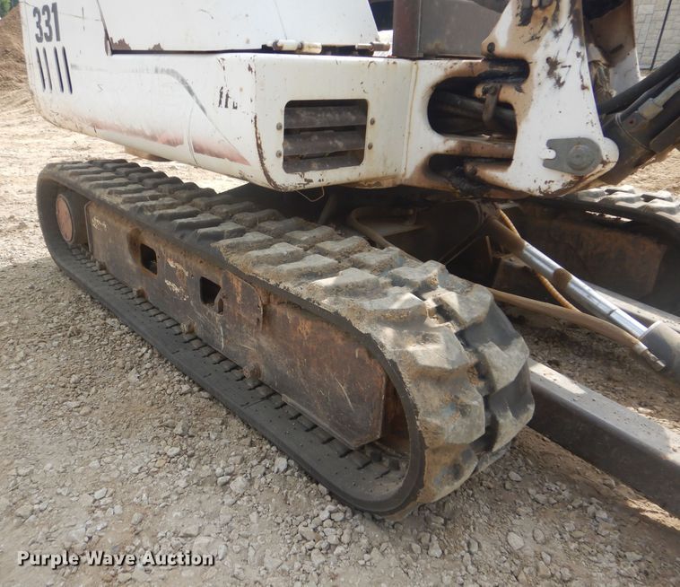 image for item DG8737 2002 Bobcat 331D  mini excavator