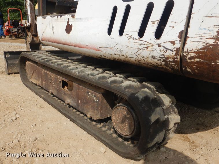 image for item DG8737 2002 Bobcat 331D  mini excavator