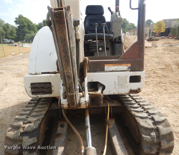 image for item DG8737 2002 Bobcat 331D  mini excavator