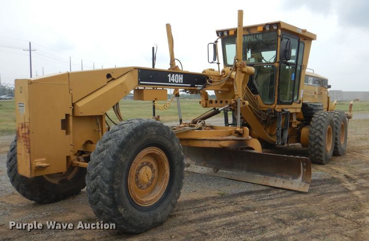 image for item DG8738 2005 Caterpillar 140H  motor grader