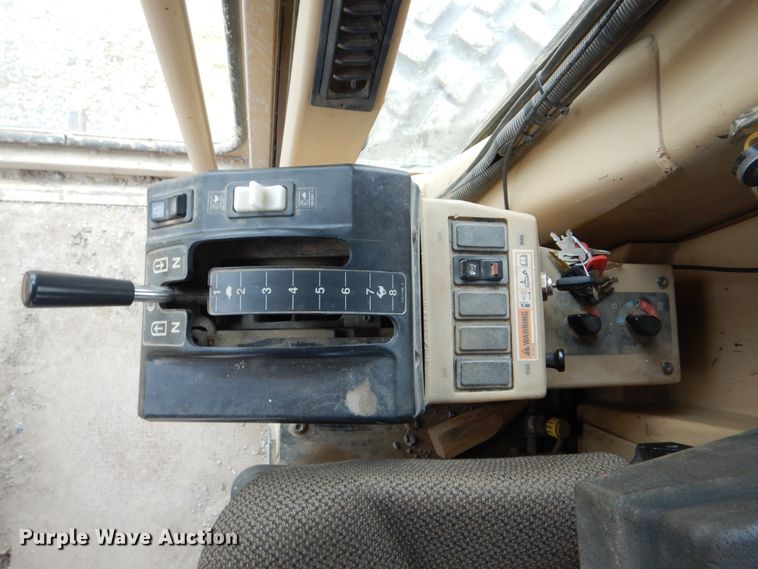 image for item DG8738 2005 Caterpillar 140H  motor grader