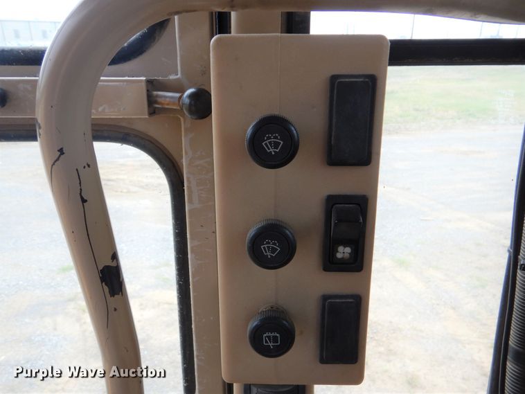 image for item DG8738 2005 Caterpillar 140H  motor grader