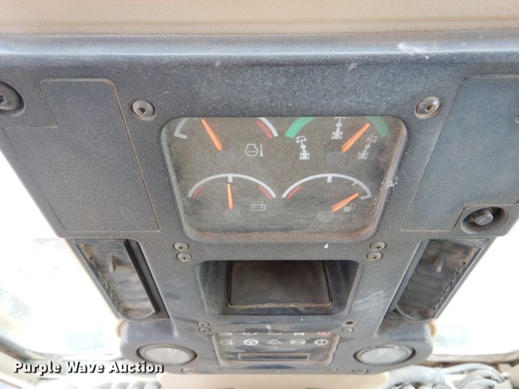 image for item DG8738 2005 Caterpillar 140H  motor grader