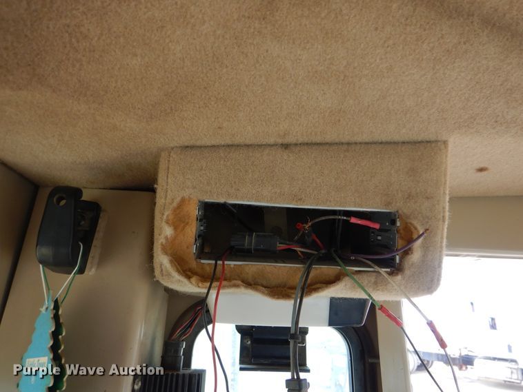 image for item DG8738 2005 Caterpillar 140H  motor grader