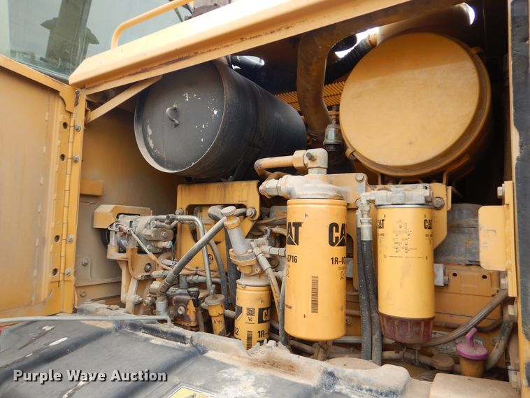 image for item DG8738 2005 Caterpillar 140H  motor grader