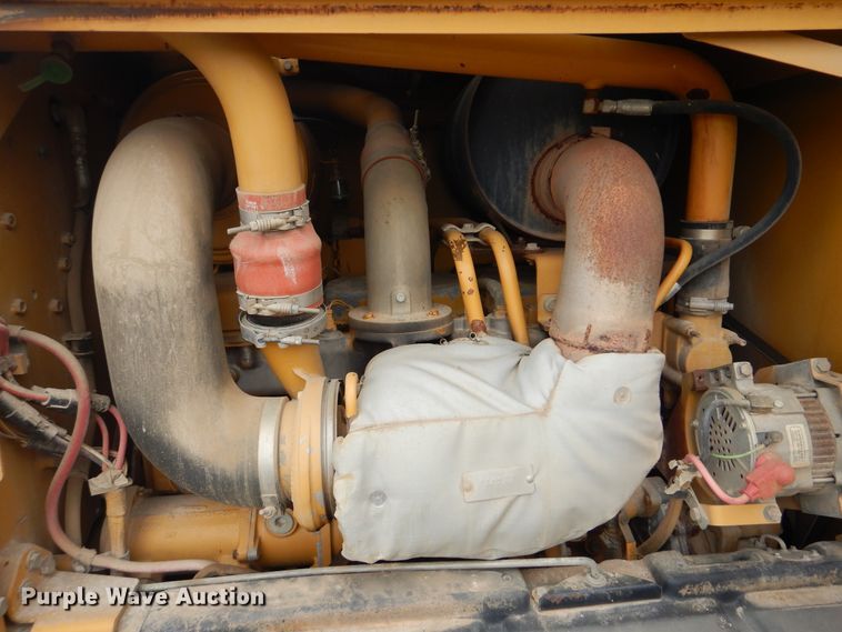 image for item DG8738 2005 Caterpillar 140H  motor grader