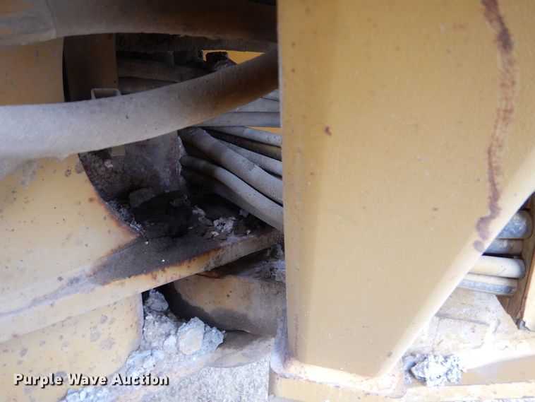 image for item DG8738 2005 Caterpillar 140H  motor grader