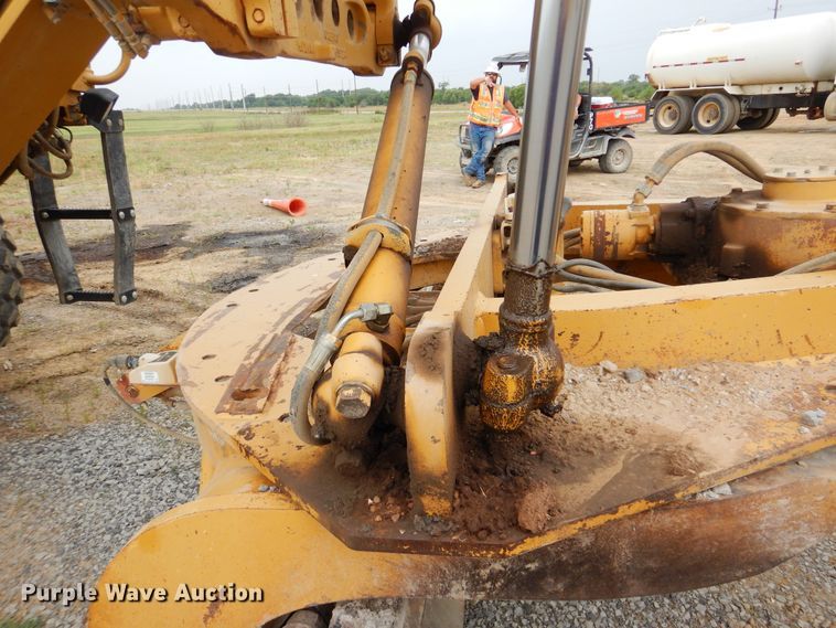 image for item DG8738 2005 Caterpillar 140H  motor grader