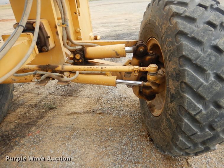 image for item DG8738 2005 Caterpillar 140H  motor grader