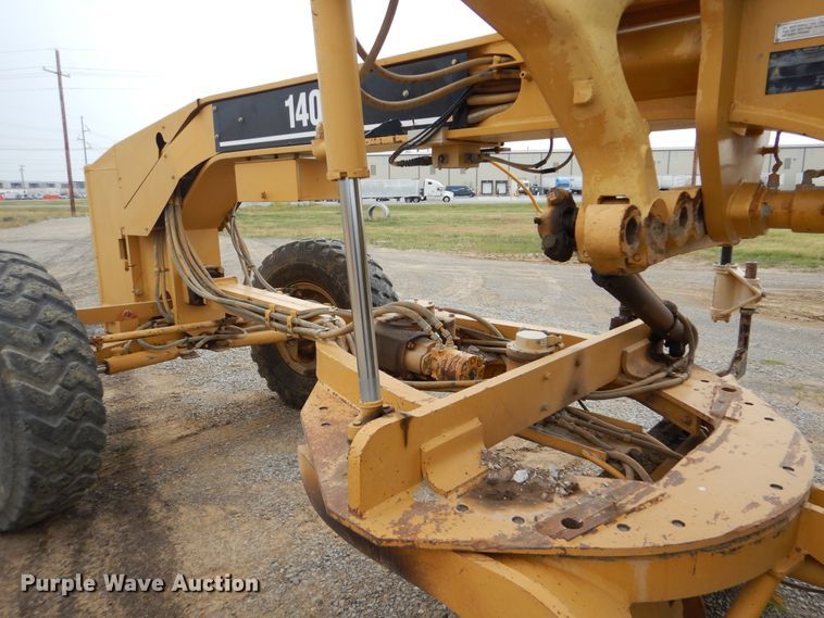 image for item DG8738 2005 Caterpillar 140H  motor grader
