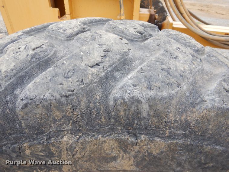 image for item DG8738 2005 Caterpillar 140H  motor grader