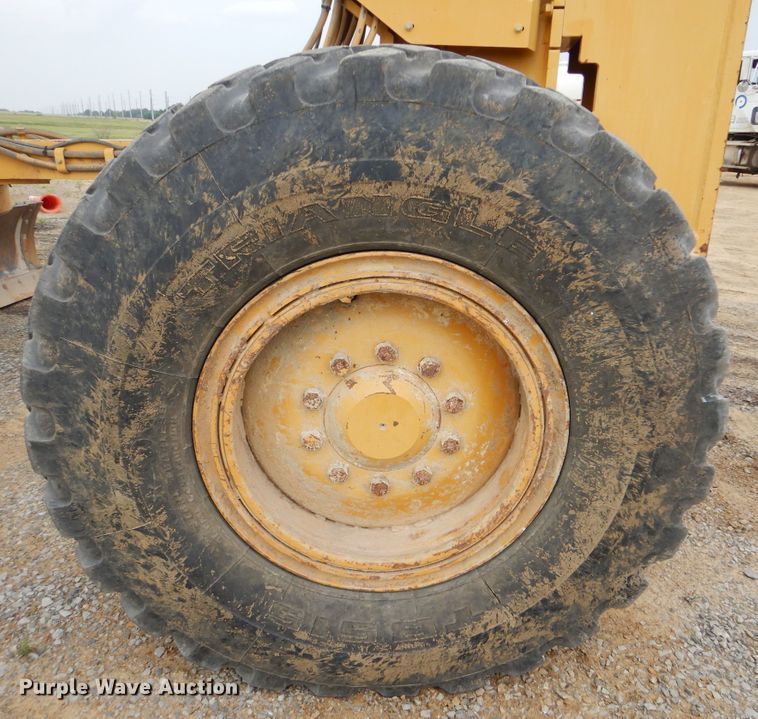 image for item DG8738 2005 Caterpillar 140H  motor grader