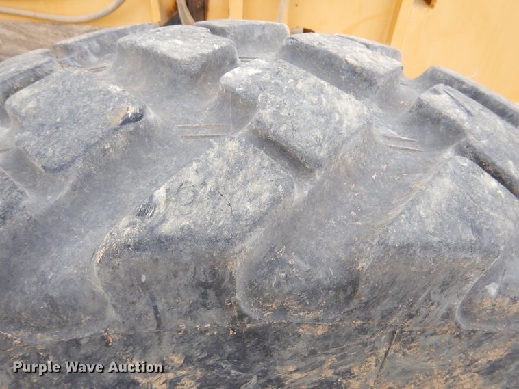 image for item DG8738 2005 Caterpillar 140H  motor grader