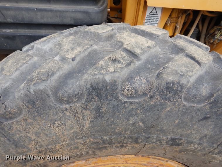 image for item DG8738 2005 Caterpillar 140H  motor grader