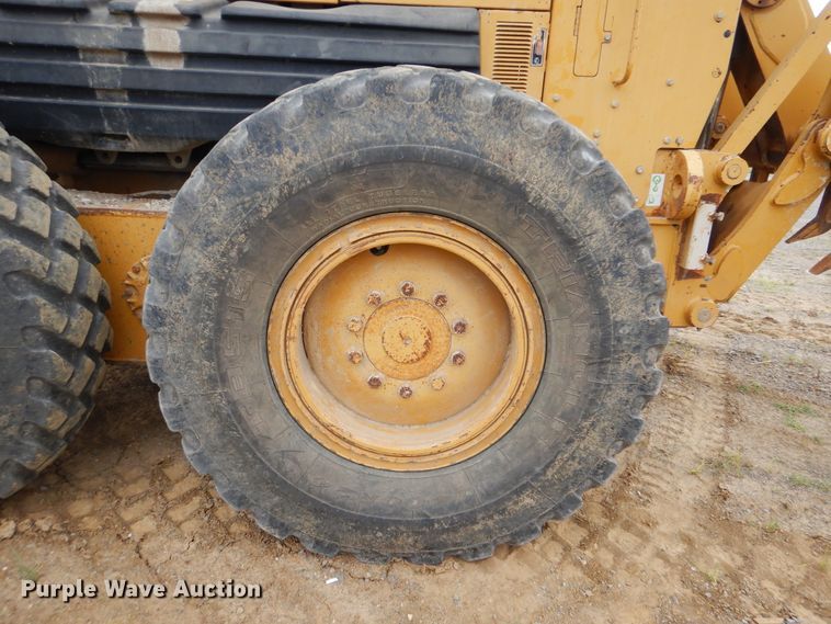 image for item DG8738 2005 Caterpillar 140H  motor grader